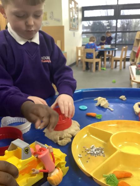 Nursery Explore Winter