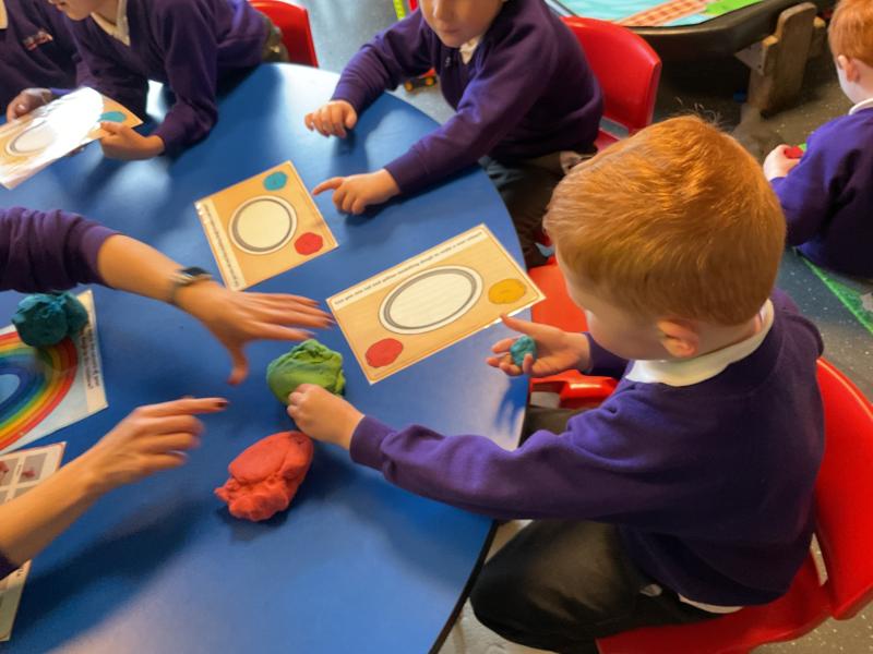 Acorns - mixing colours