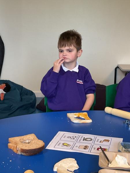 Acorns - sensory cooking