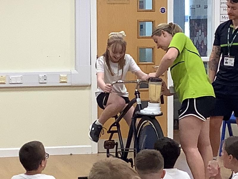 Year 6 - Smoothie bike